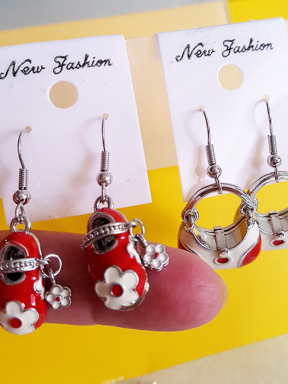 LOT X2🔥Red Enamel Handbag and Shoe Dangle Earrings